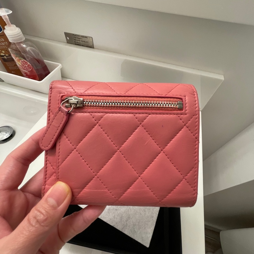 Chanel lambskin small wallet - Picture 10 of 13